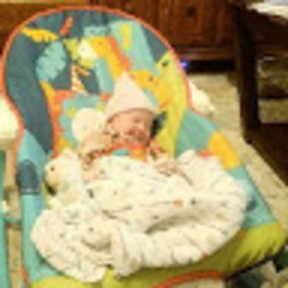 Meet your Posher, Allison - Picture 1 of 1